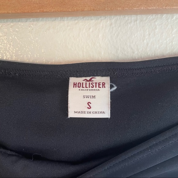 SWIM BUNDLE - 3 bikini bottoms and 1 top - Hollister and Aerie - All Size Small - Picture 14 of 16